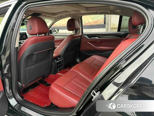 BMW 5 series PHEV 2021 Черный из Китая, фото 3