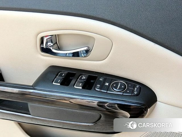 Kia The New Carnival 2019 Жемчужный цвет из Кореи, фото 3