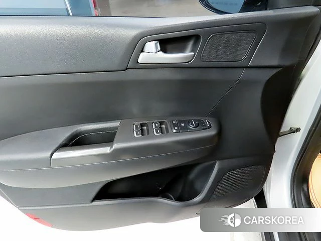 Kia Sportage The Bold 2019 Серебряный из Кореи, фото 3