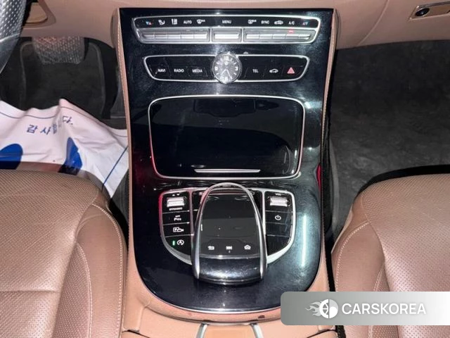 Mercedes-Benz E-Class W213 2018 Черный из Кореи, фото 3