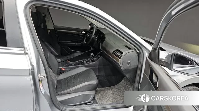 Volkswagen 7th Generation of Jetta 2021 Серебряный из Кореи, фото 3