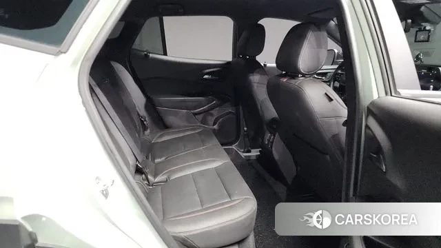 Chevrolet (GM Daewoo) Trax Crossover 2023 Светло-зеленый из Кореи, фото 3