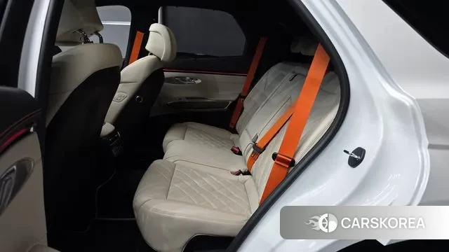 Genesis GV70 2024 Белый из Кореи, фото 3