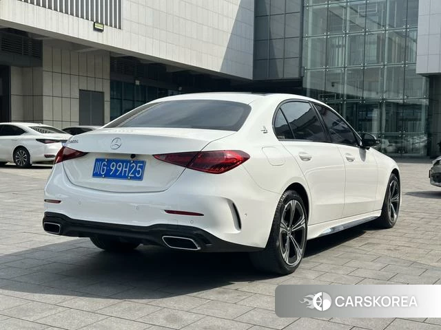 Mercedes-Benz Class C 2022 Белый из Китая, фото 3