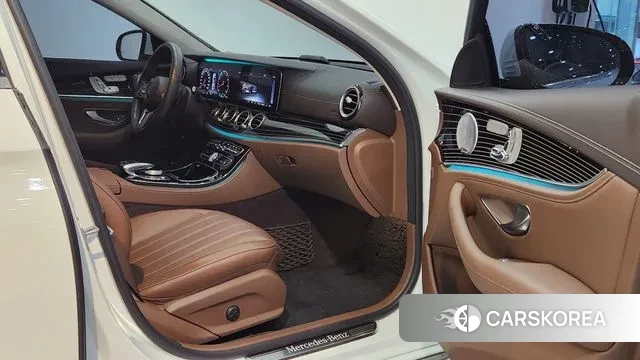 Mercedes-Benz E-Class W213 2020 Белый из Кореи, фото 3