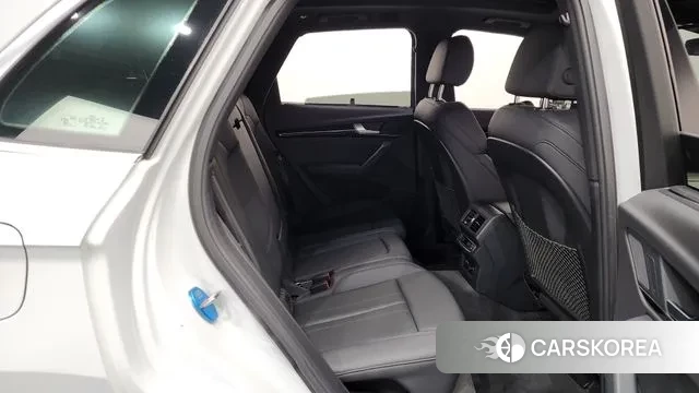 Audi Q5 (FY) 2021 Белый из Кореи, фото 3