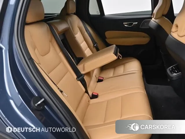 Volvo V60 Cross-Country 2nd Generation 2022 Синий из Кореи, фото 3