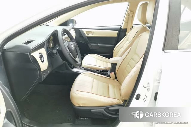 Toyota Corolla 2019 Белый из Китая, фото 3