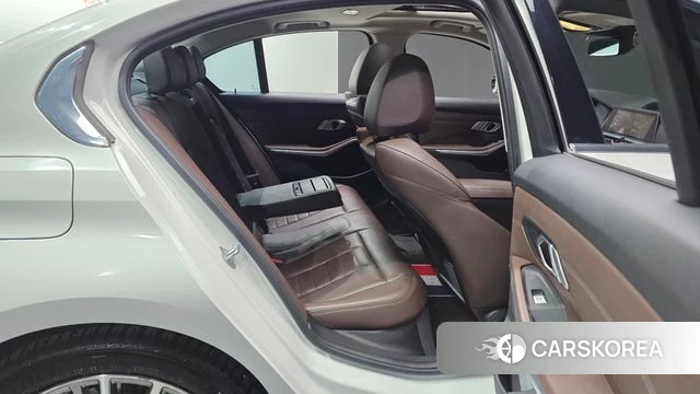 BMW 3 Series (G20) 2022 Белый из Кореи, фото 3