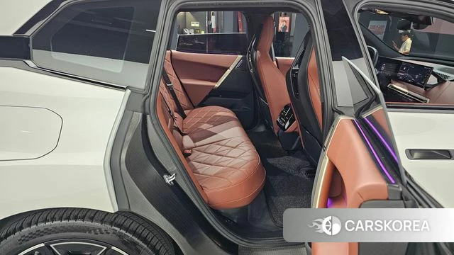 BMW iX 2025 Белый из Кореи, фото 3