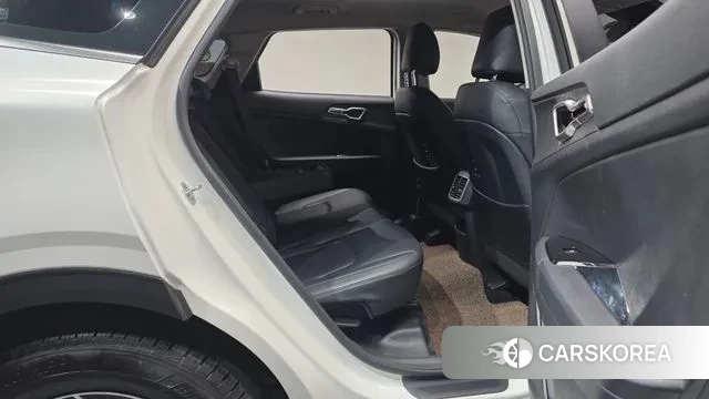 Kia Sportage 5th Generation 2021 Белый из Кореи, фото 3