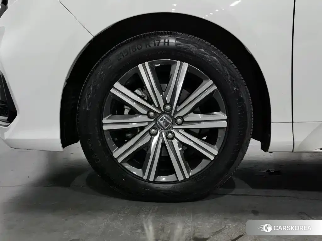 Honda Odyssey 2024 Белый из Китая, фото 3