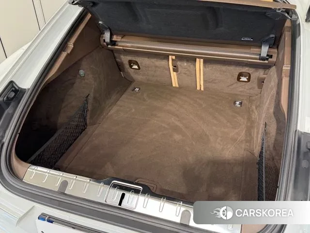 Porsche Panamera (971) 2022 Белый из Кореи, фото 3