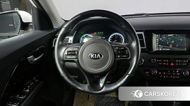 Kia Niro 2018 Белый из Кореи, фото 3