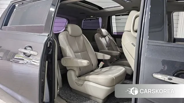 Kia The New Carnival 2018 Серый из Кореи, фото 3