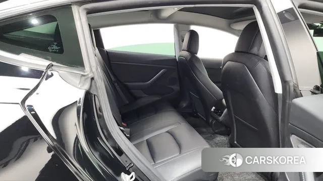 Tesla Model 3 2021 Черный из Кореи, фото 3