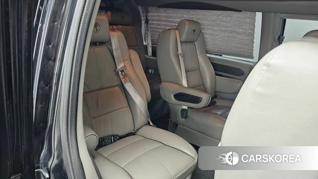 Chevrolet Express Van 2019 Черный из Кореи, фото 3