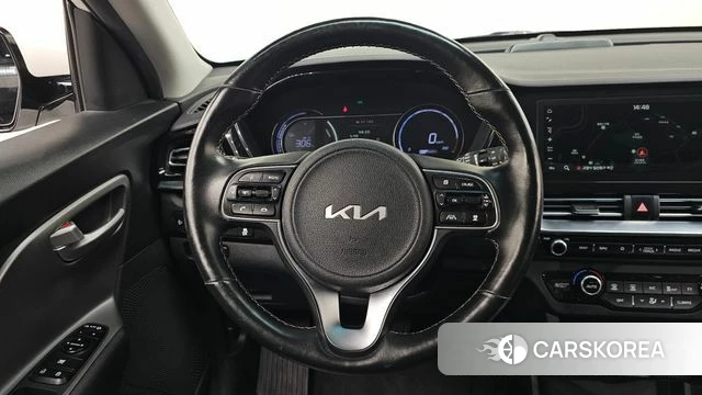 Kia Niro Plus 2022 Белый из Кореи, фото 3