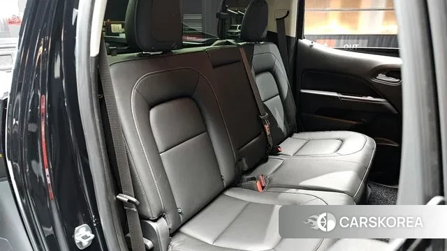 Chevrolet (GM Daewoo) Real New Colorado 2022 Черный из Кореи, фото 3