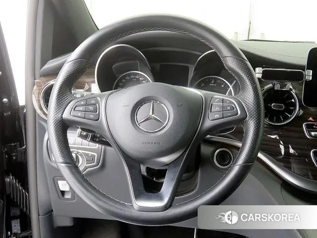 Mercedes-Benz V-Class 2023 Черный из Кореи, фото 3