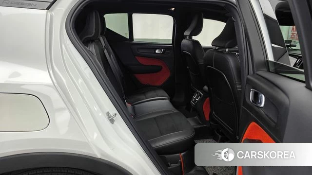 Volvo XC40 2018 Белый из Кореи, фото 3
