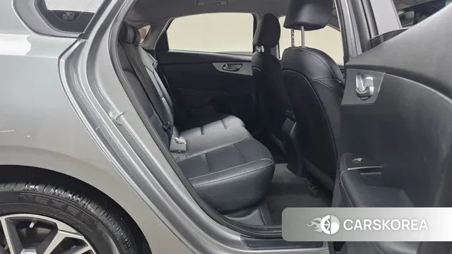 Kia The New K3 2nd generation 2022 Серый из Кореи, фото 3