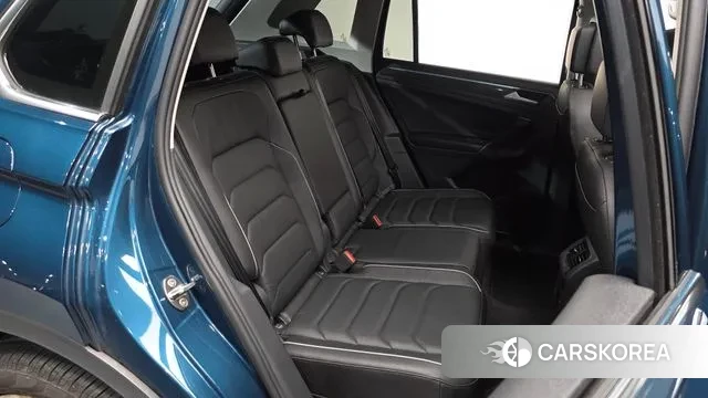 Volkswagen Tiguan second Generation 2024 Синий из Кореи, фото 3