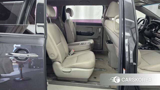 Kia The New Carnival 2019 Серый из Кореи, фото 3