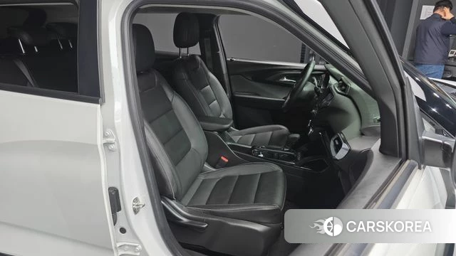 Chevrolet (GM Daewoo) Trailblazer 2021 Белый из Кореи, фото 3