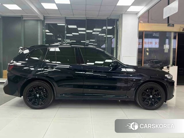BMW X3 2022 Черный из Китая, фото 3