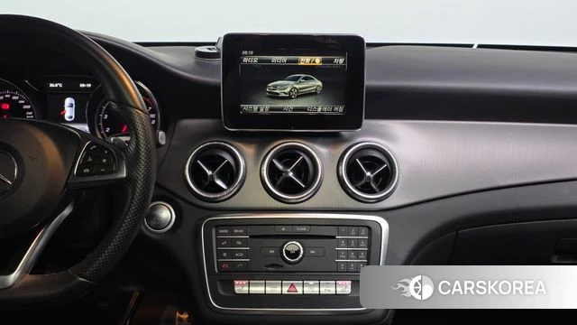 Mercedes-Benz CLA-Class C117 2018 Красный из Кореи, фото 3