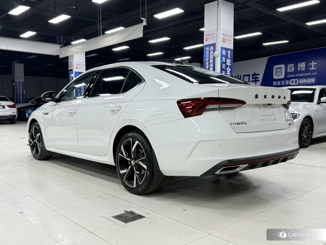 Skoda Octavia 2022 Белый из Китая, фото 3