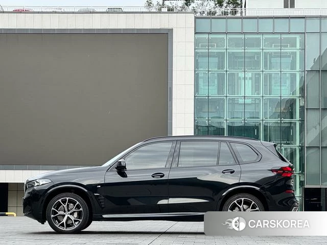 BMW X5 2025 Черный из Китая, фото 3
