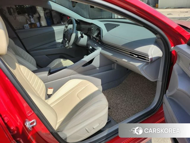 Hyundai Avante (CN7) 2023 Красный из Кореи, фото 3