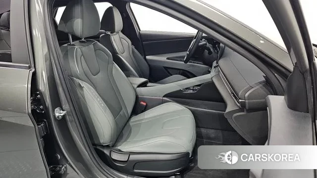 Hyundai The New Avante (CN7) 2024 Серый из Кореи, фото 3