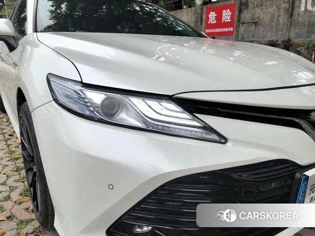 Toyota Camry 2020 Белый из Китая, фото 3