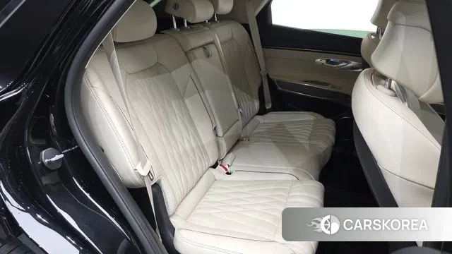 Genesis GV70 2023 Черный из Кореи, фото 3