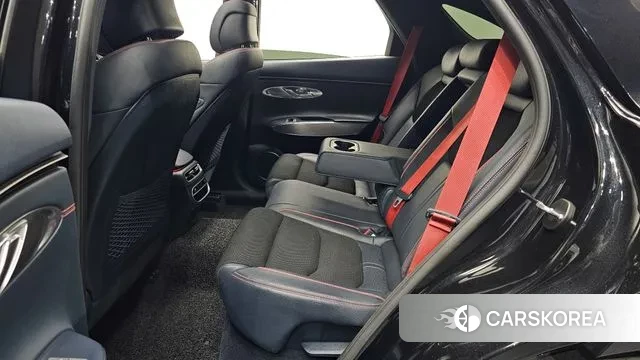 Genesis GV70 2022 Черный из Кореи, фото 3