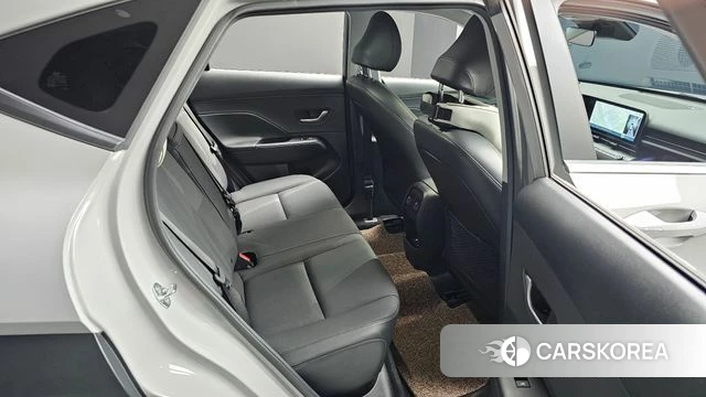 Hyundai Kona (SX2) 2024 Серебряный из Кореи, фото 3