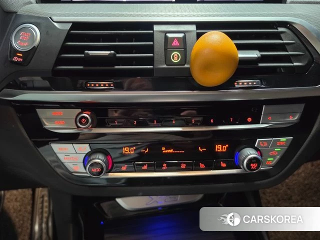 BMW X3 (G01) 2021 Черный из Кореи, фото 3