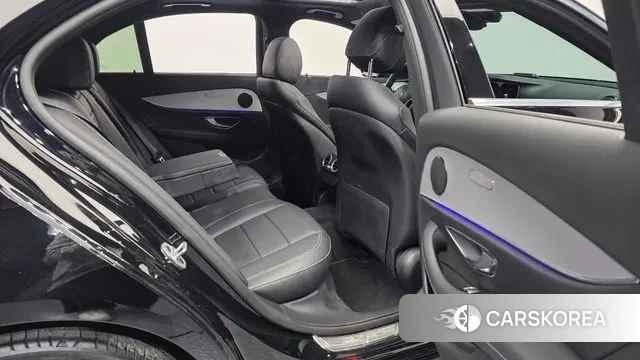 Mercedes-Benz E-Class W213 2021 Черный из Кореи, фото 3