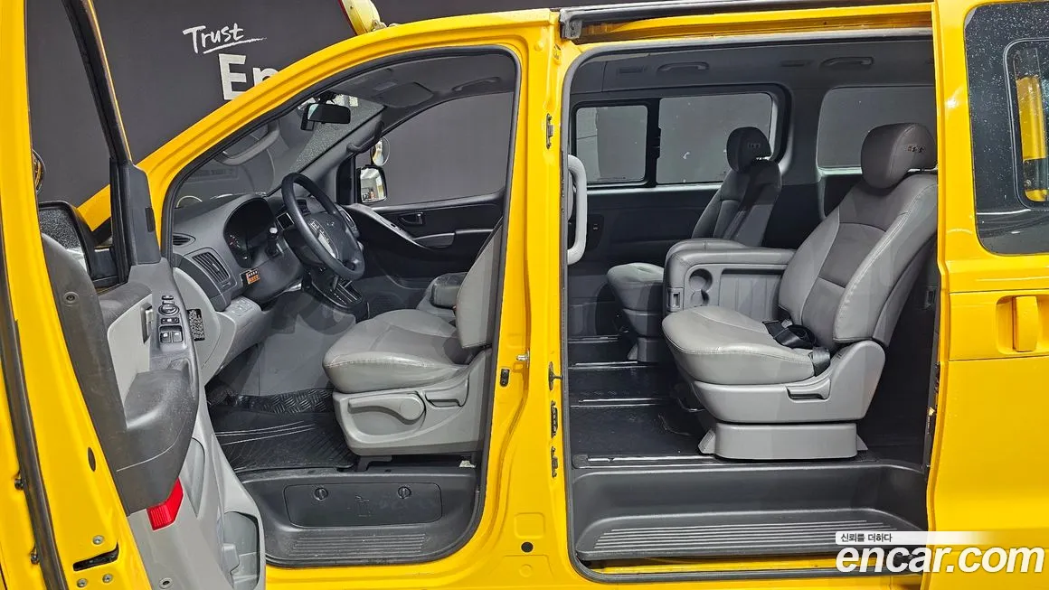 Hyundai The New Grand Starex 2018 Желтый из Кореи, фото 3