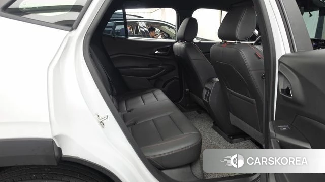 Chevrolet (GM Daewoo) Trax Crossover 2024 Белый из Кореи, фото 3
