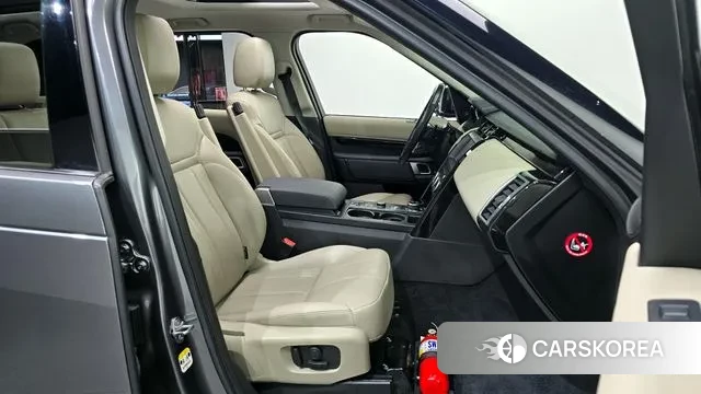 Land Rover Discovery 5 2018 Серый из Кореи, фото 3