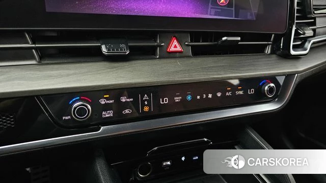 Kia Sportage 5th Generation Hybrid 2024 Белый из Кореи, фото 3