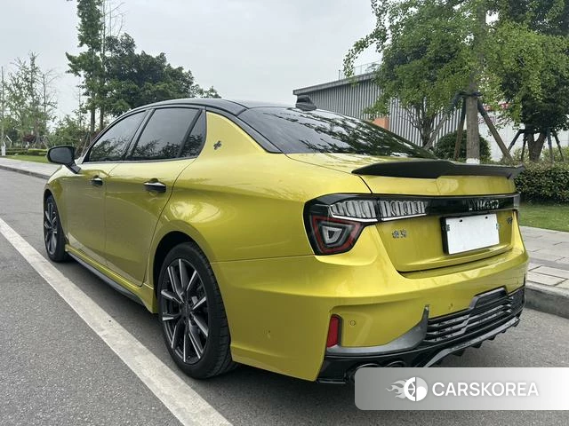 Lynk 03 2020 Желтый из Китая, фото 3