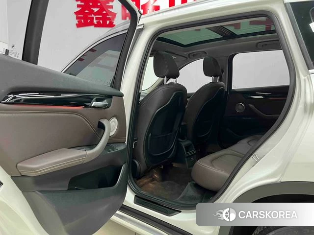 BMW X1 2023 Белый из Китая, фото 3