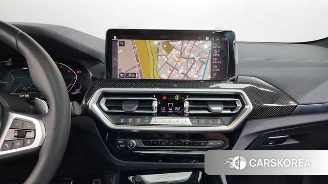 BMW X4 (G02) 2024 Белый из Кореи, фото 3