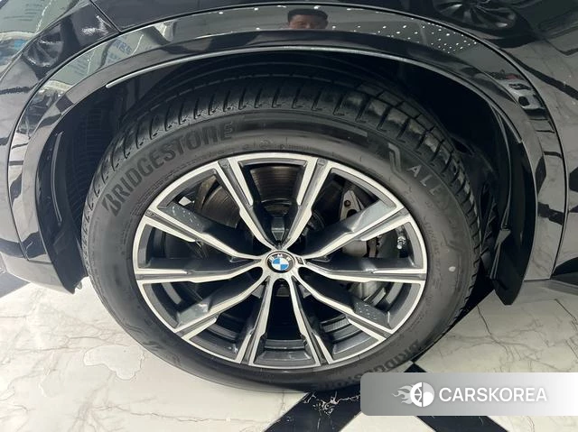 BMW X5 (imported) 2022 Черный из Китая, фото 3