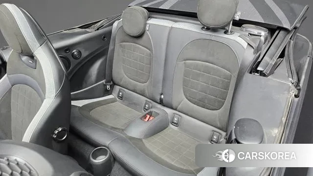 Mini Cooper S Convertible 2023 Черный из Кореи, фото 3